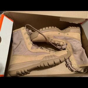 Size 7 new Nike boots